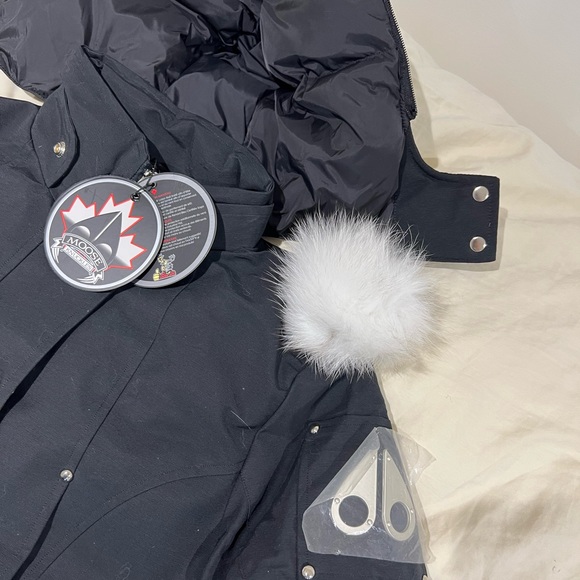 Brand New Moose Knuckle Debbie Bomber Fur Women (M) Winter Jacket. Never worn. - Picture 2 of 8
